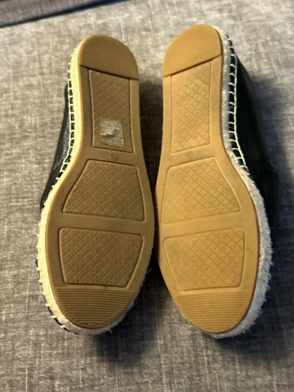 Tory Burch ~ Black Benton Espadrilles ~ 7.5 ~ Logo ~ Two Tone